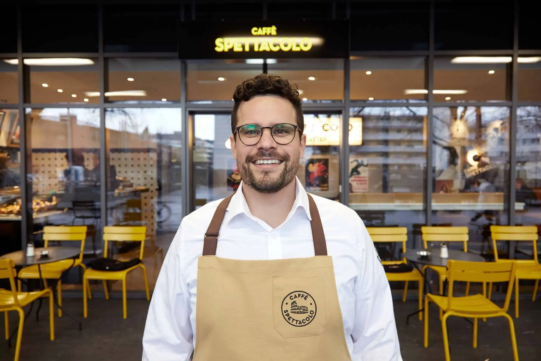 Caffè Spettacolo employee
