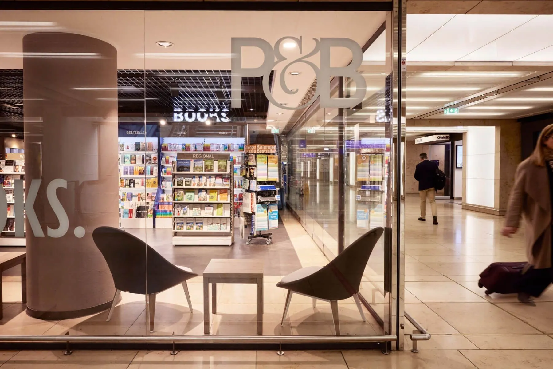 [valora.com] Press & Books - 14.jpeg