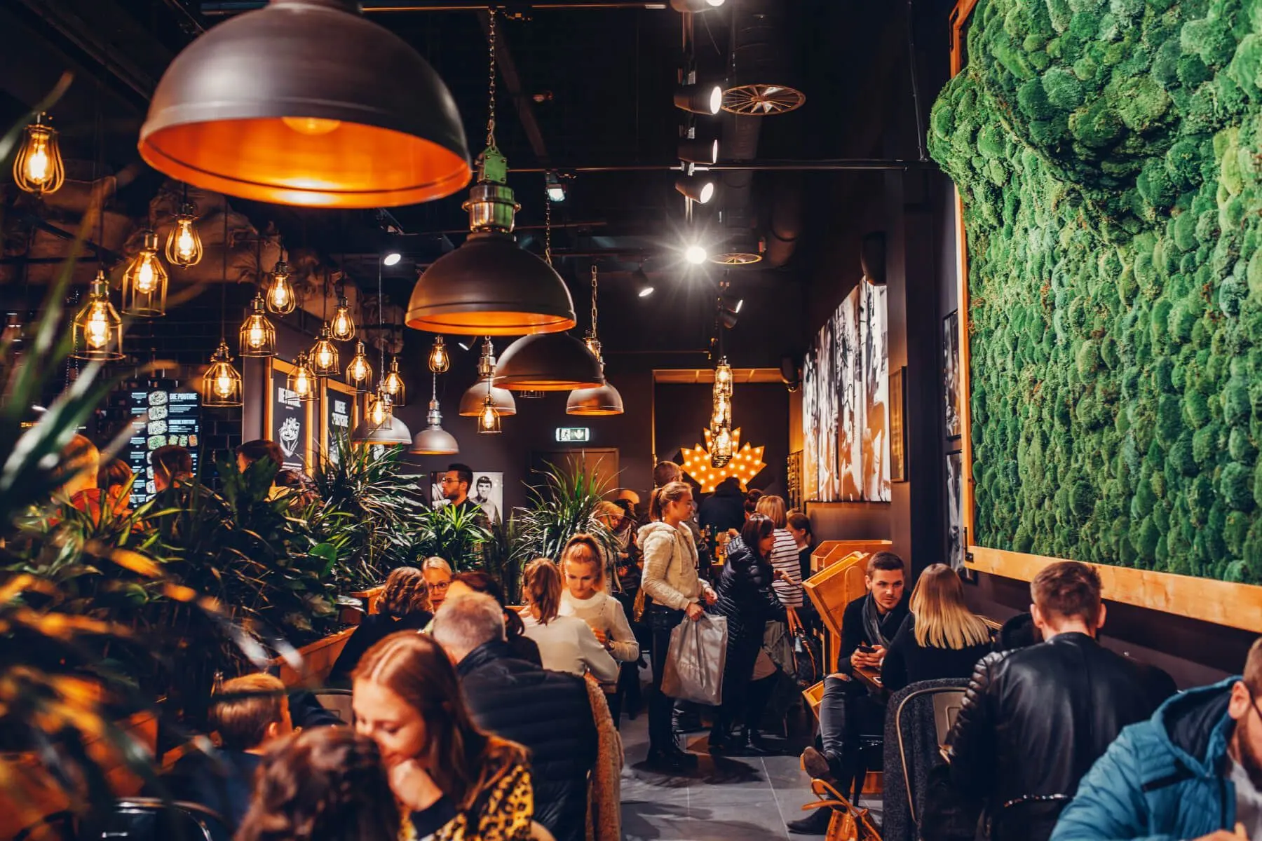 [valora.com] Frittenwerk — Fresh. Food. Fast - 2.jpeg