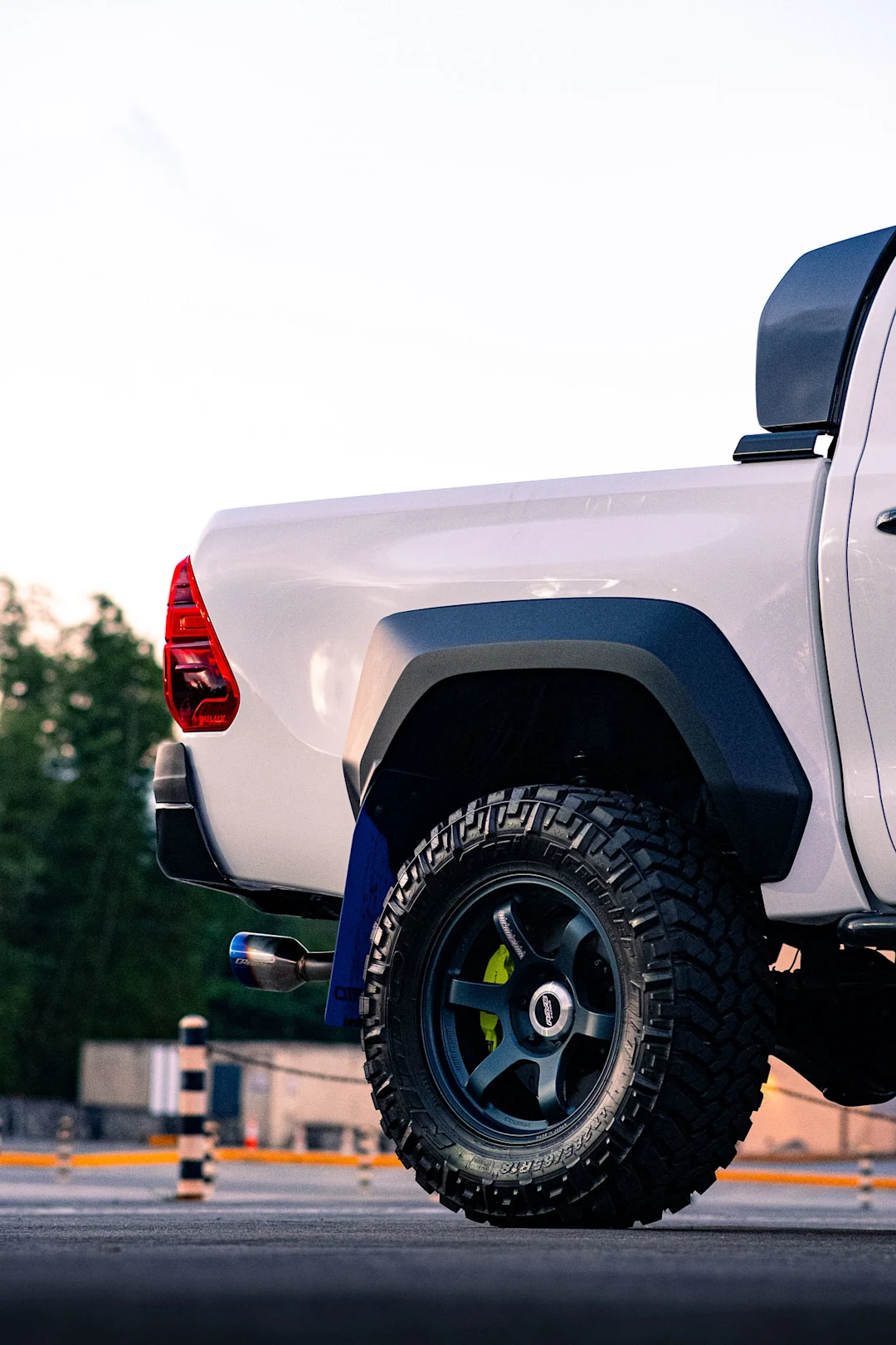 2023 Toyota Hilux GR Sport — frame 8