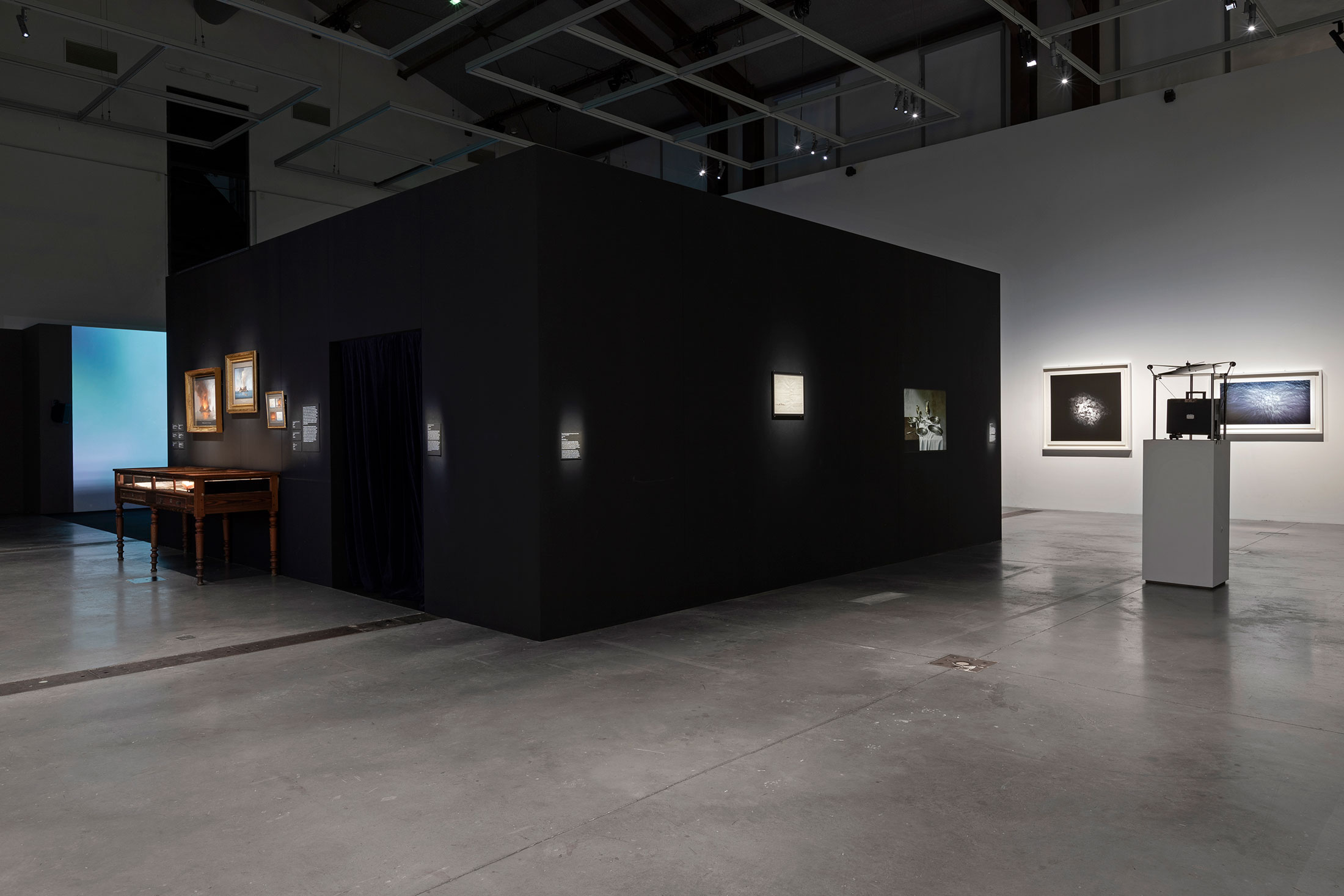 « Ferdinandea, l'île éphémère », vue d'exposition, Mucem, 2025-2026. Photo : Grégoire Édouard.