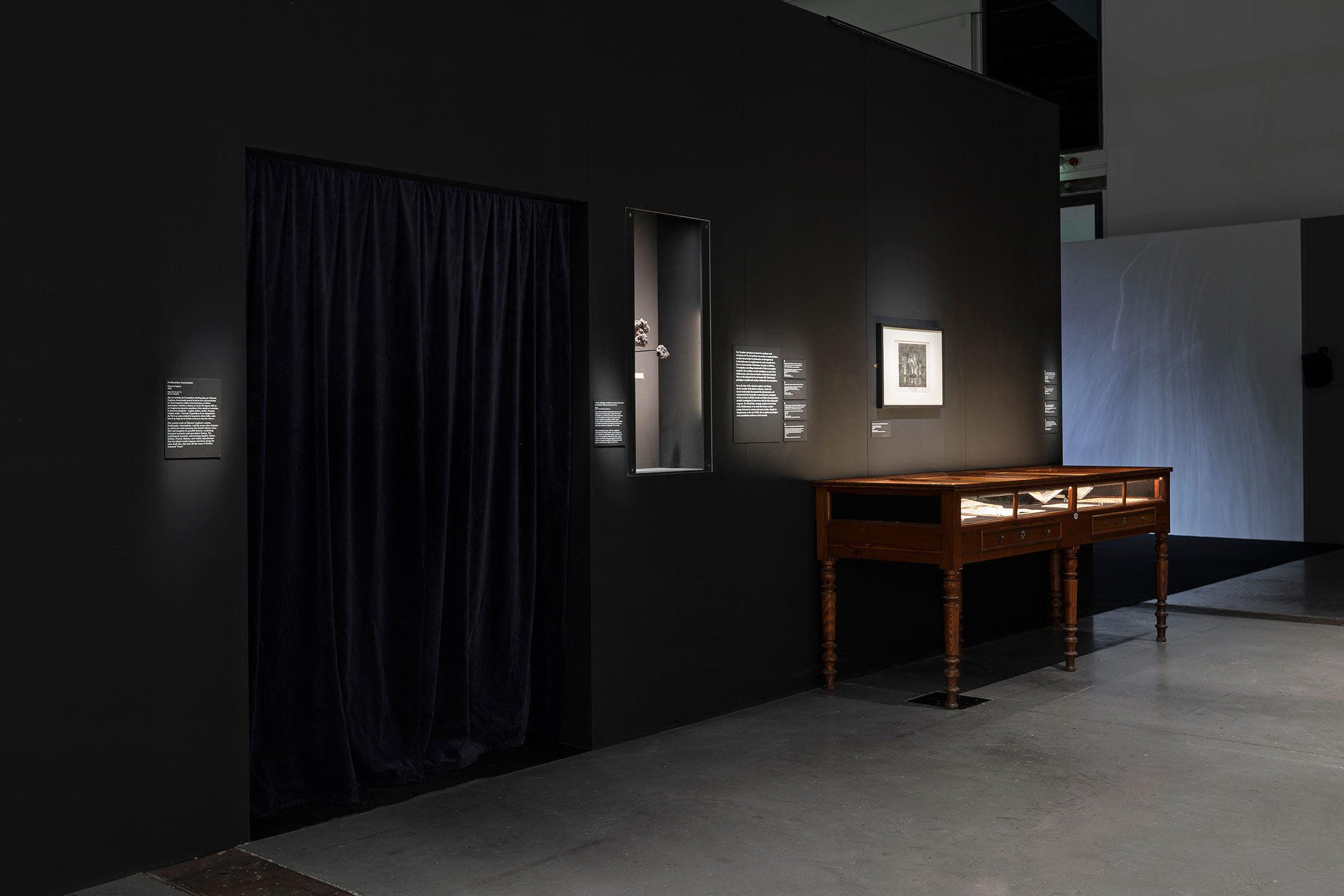 « Ferdinandea, l'île éphémère », vue d'exposition, Mucem, 2025-2026. Photo : Grégoire Édouard.