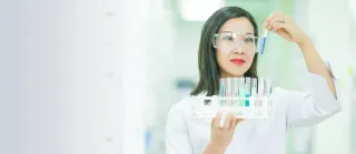 Using a deep understanding of skin aging, superior ingredients and formulations, and proven performance testing, Olay scientists design and develop products that work.