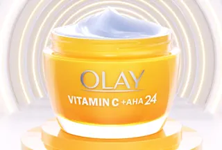 Vitamin C +AHA 24