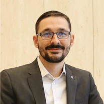 Devlin Liles Headshot