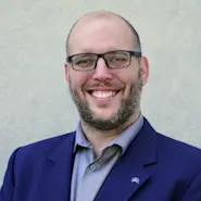 Headshot - Eric Siebeneich