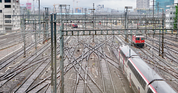 Thumbnail - What Nobody Tells You About Golden Paths at Scale