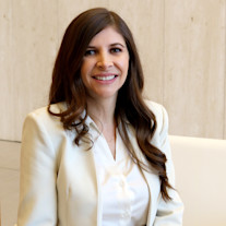 Sandy Hermosillo Headshot