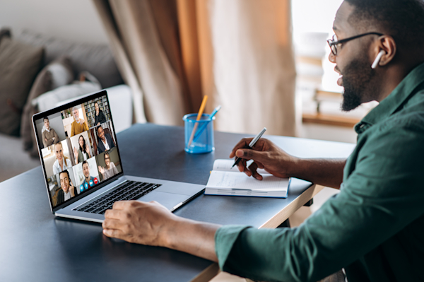 Asset - Image 1 - Building a Line-of-Business application with Microsoft 365 (remote work video call)