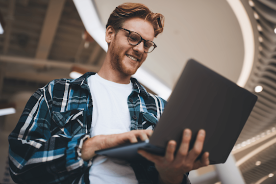 How to Write AI Prompts That Work for Business Teams