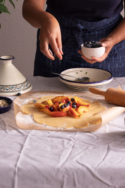 peach and bluberries galette-3