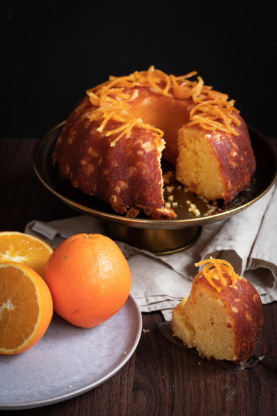 Moist Orange Cake 