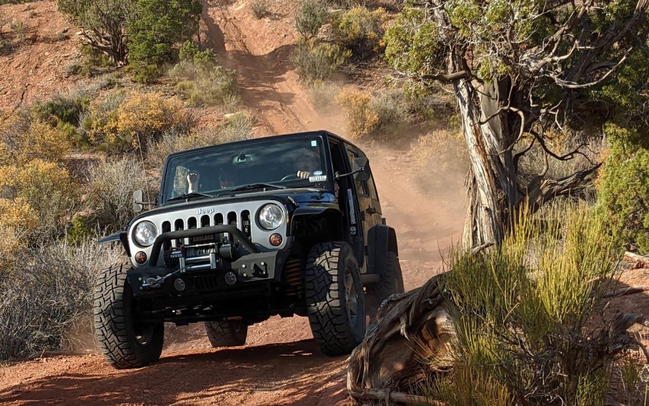 Red Mountain OHV Trail | Photo Gallery | 10 - See that steep hill behind the Jeep? That’s obstacle 1. If you can’t handle that, you should probably head to an easier trail.