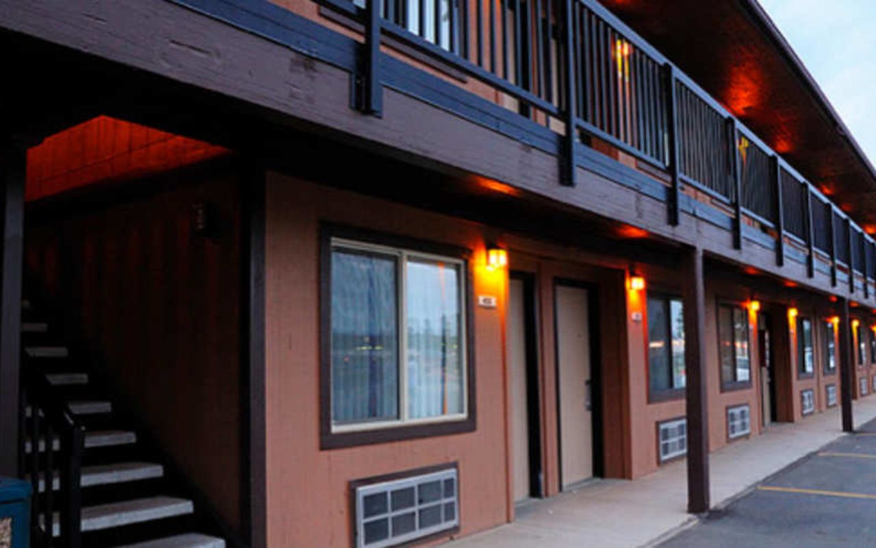 Bryce View Lodge | Photo Gallery | 0 - Bryce View Lodge The Bryce View Lodge offers the finest in Bryce Canyon lodging. Located next to Bryce Canyon National Park on Highway U-63 in Southern Utah.