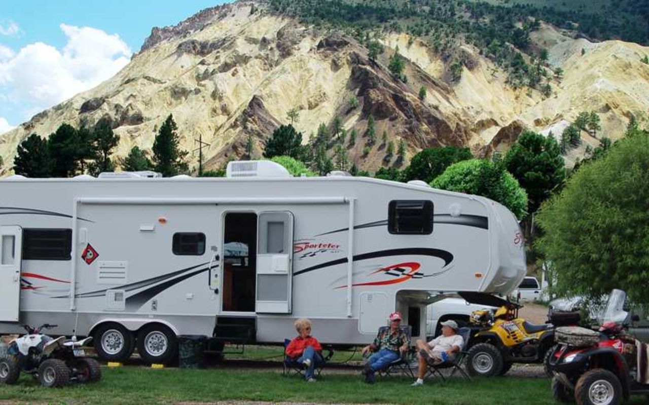 Big Rock Adventure | Photo Gallery | 7 - Piute ATV Trail & Lodging The Candy Mountain Resort provides the best of accommodations. Choose from Cabins, Motel Inn Suites, RV Campground or Caboose Village Train Cars.