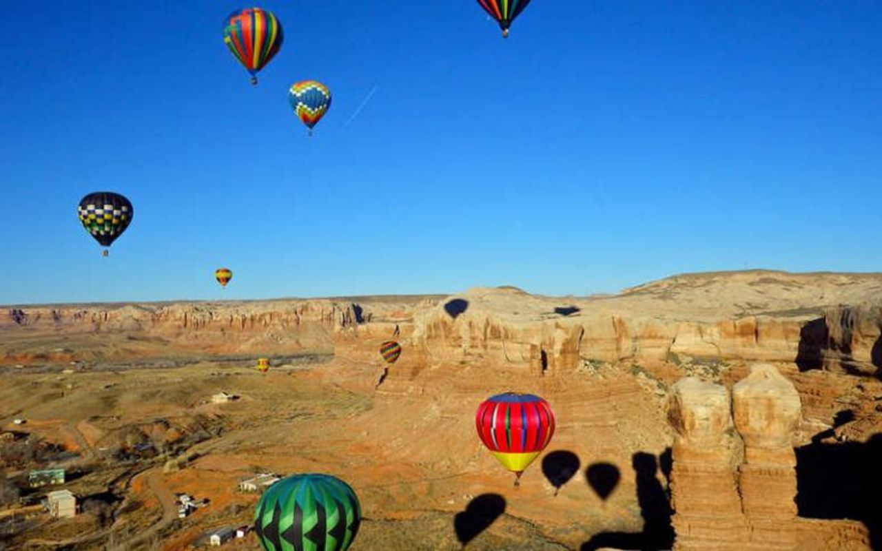 Monument Corner Region | Photo Gallery | 0 - Bluff Utah Balloon Festival