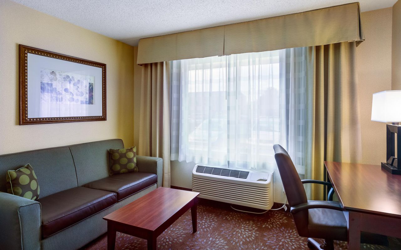 Holiday Inn Express & Suites Sandy | Gallery | 2 - You'll find your room sparkling clean upon arrival. 