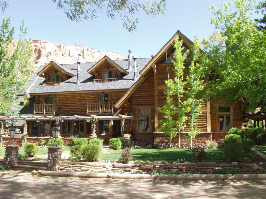 The Lodge at Red River | Photo Gallery | 0 - The Lodge at Red River Ranch Carousel 2