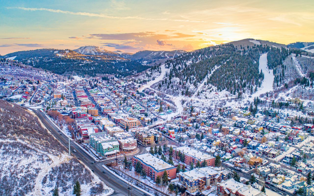 Park City Canyons Lodging | Photo Gallery | 0 - Park City Canyons Vacation Rentals Park City Canyons Lodging offers a variety of accommodations near the three ski resorts in Park City, Utah.