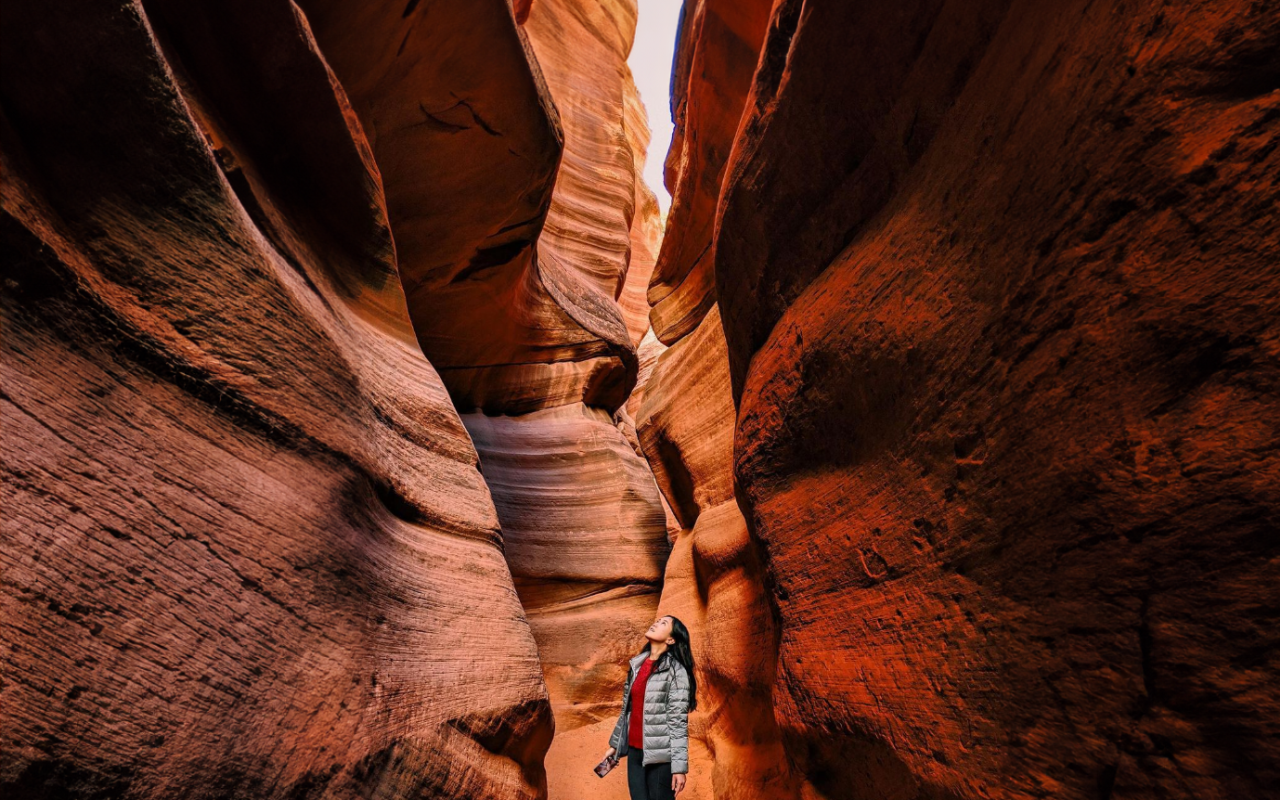 Make action-packed memories that will last a lifetime with your group or family on the Peek-a-boo Slot Canyon tour!