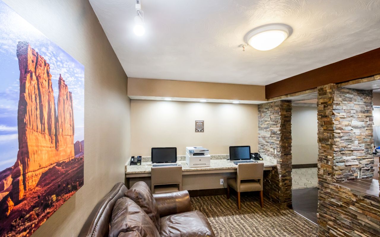Comfort Inn Green River | Photo Gallery | 7 - Business Center with internet access