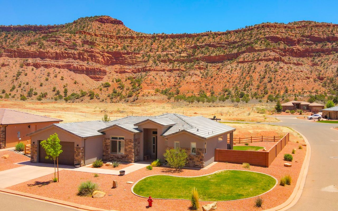 Zion Stays Vacation Rentals | Photo Gallery | 12 - Apartments and Condos