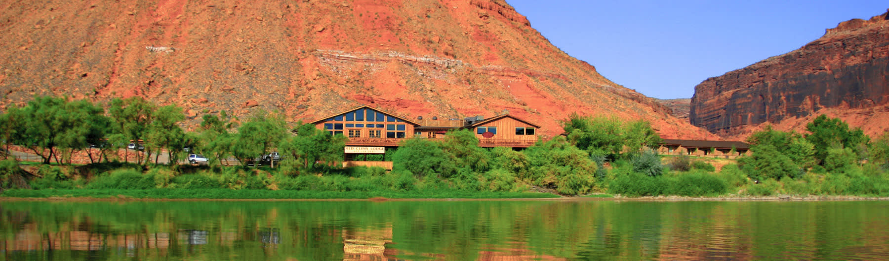 Quiet Cliffside Cowboy Accommodations