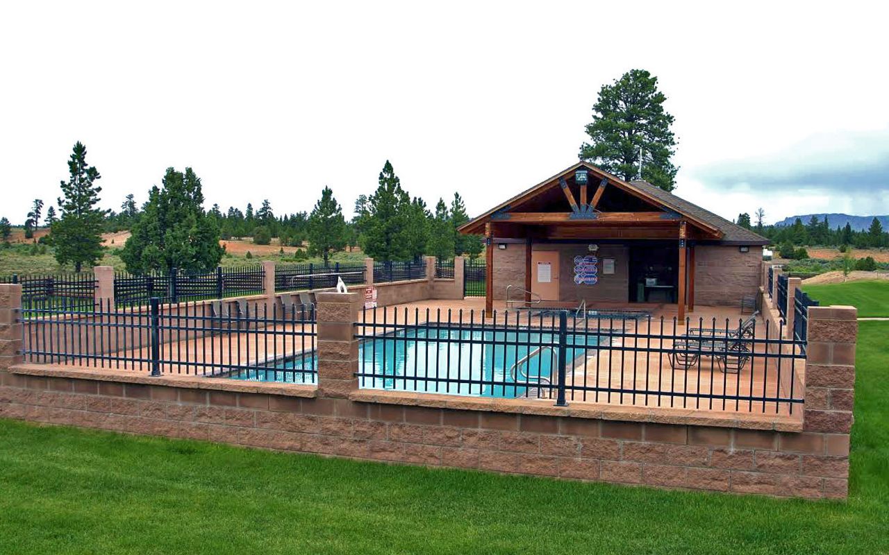 Bryce Canyon Pines Motel | Photo Gallery | 6 - Enjoy a dip in the outdoor pool. 