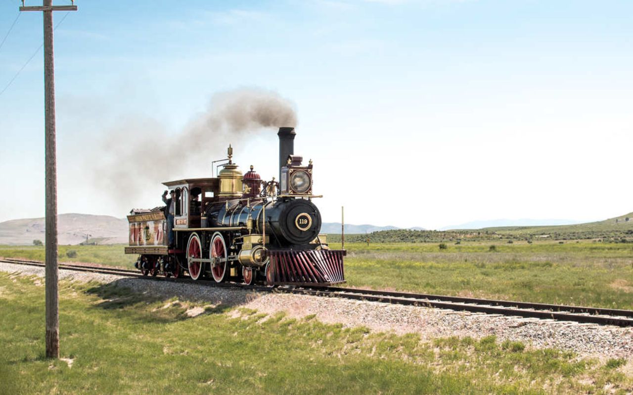 Spiral Jetty & Golden Spike Itinerary for Kids | Photo Gallery | 0