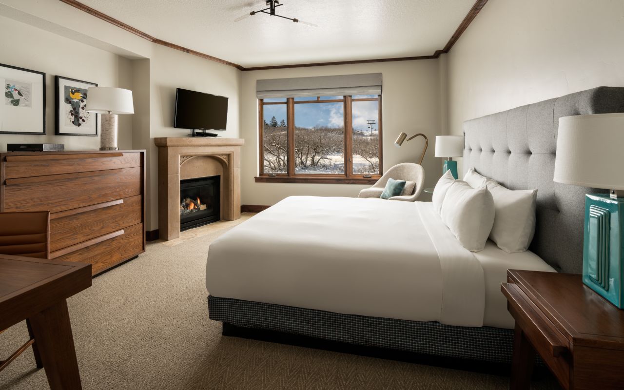 Hyatt Centric Park City | Photo Gallery | 7 - King Deluxe Room This room offers a kitchenette, with sink, small refrigerator and microwave while a deluxe bathroom boasts granite countertops.