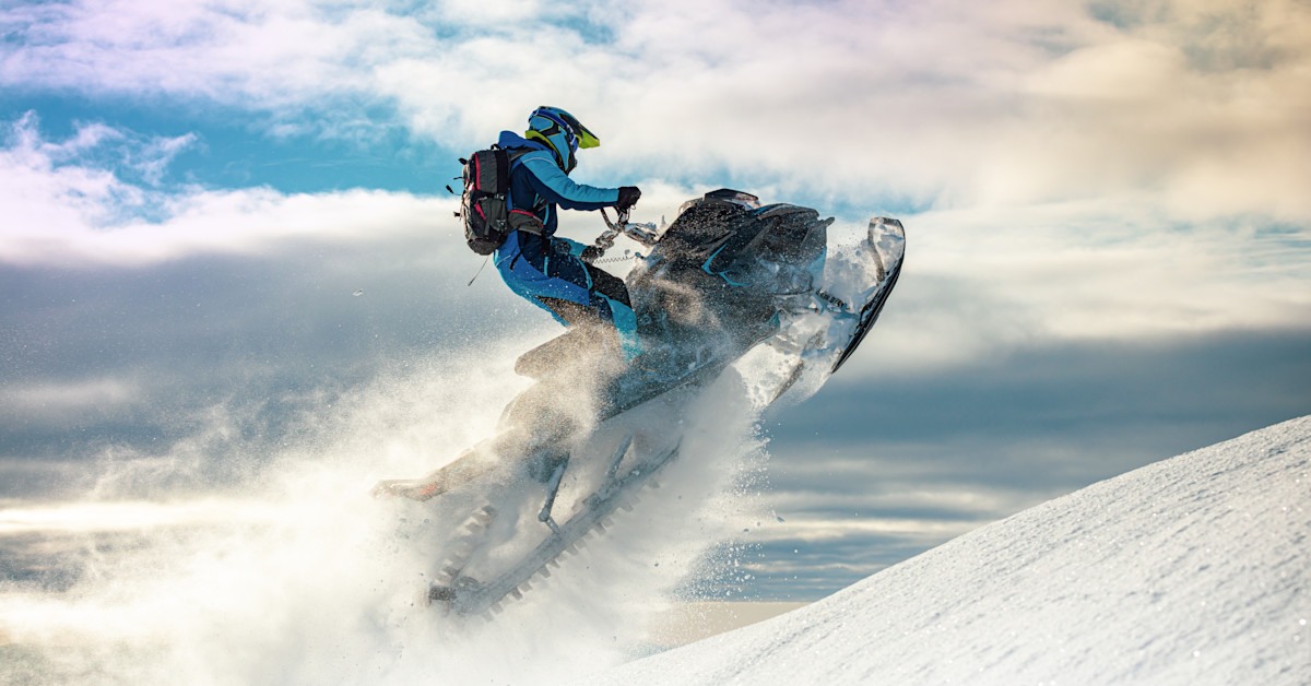 Snowmobiling in Utah