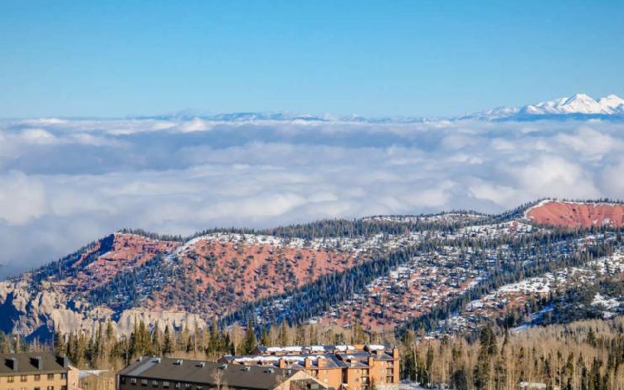 Brian Head Resort | Photo Gallery | 3 - Navajo and Giant Steps Lodge Grill at Brian Head