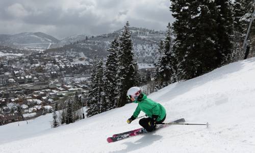5 Ways to Ski More for Less