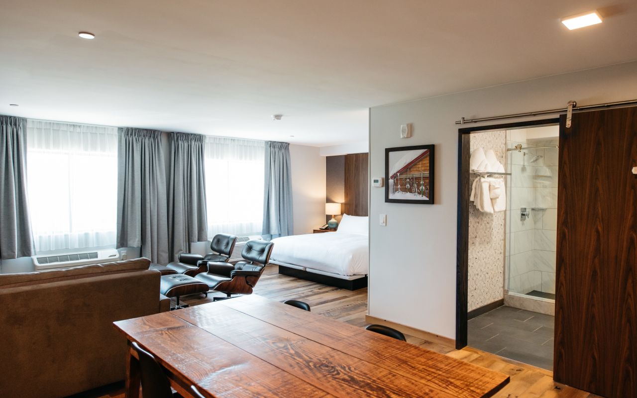 Park City Peaks Hotel | Photo Gallery | 26 - You'll find your room sparkling clean upon your arrival. 
