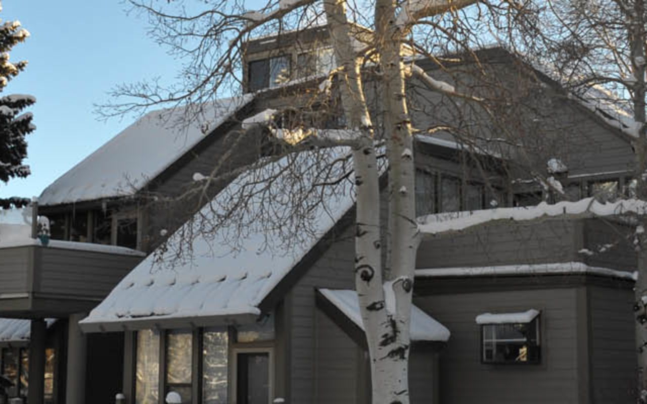 Identity Properties - Park City Vacation Rentals | Photo Gallery | 11 - Conveniently located across the street from the Silver Star chairlift at the Park City Mountain Resort