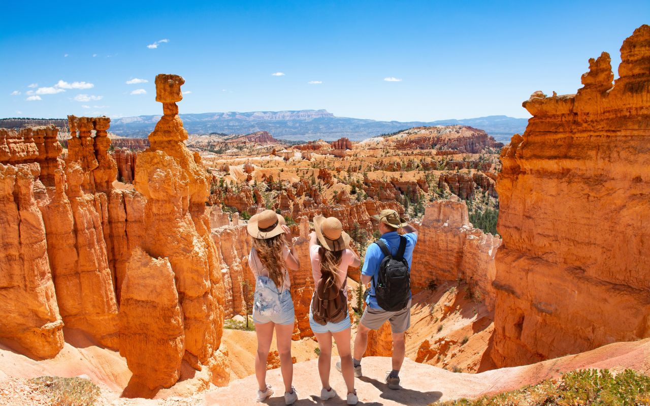 Southern Utah Scenic Tours | Photo Gallery | 0 - See Bryce Canyon National Park as part of a Day Tour or our Mighty 5 Tour.