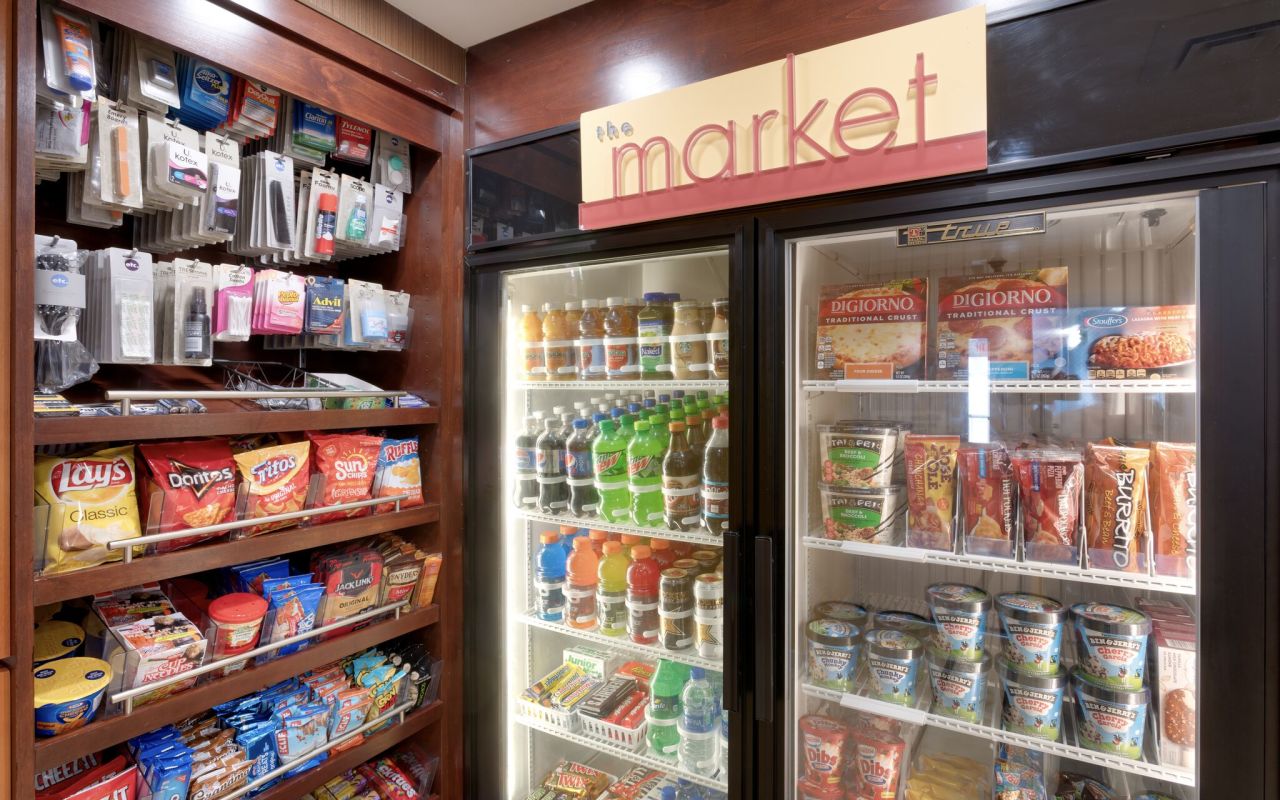 Fairfield Inn & Suites Salt Lake City Airport | Photo Gallery | 17 - Snacks are available for purchase. 