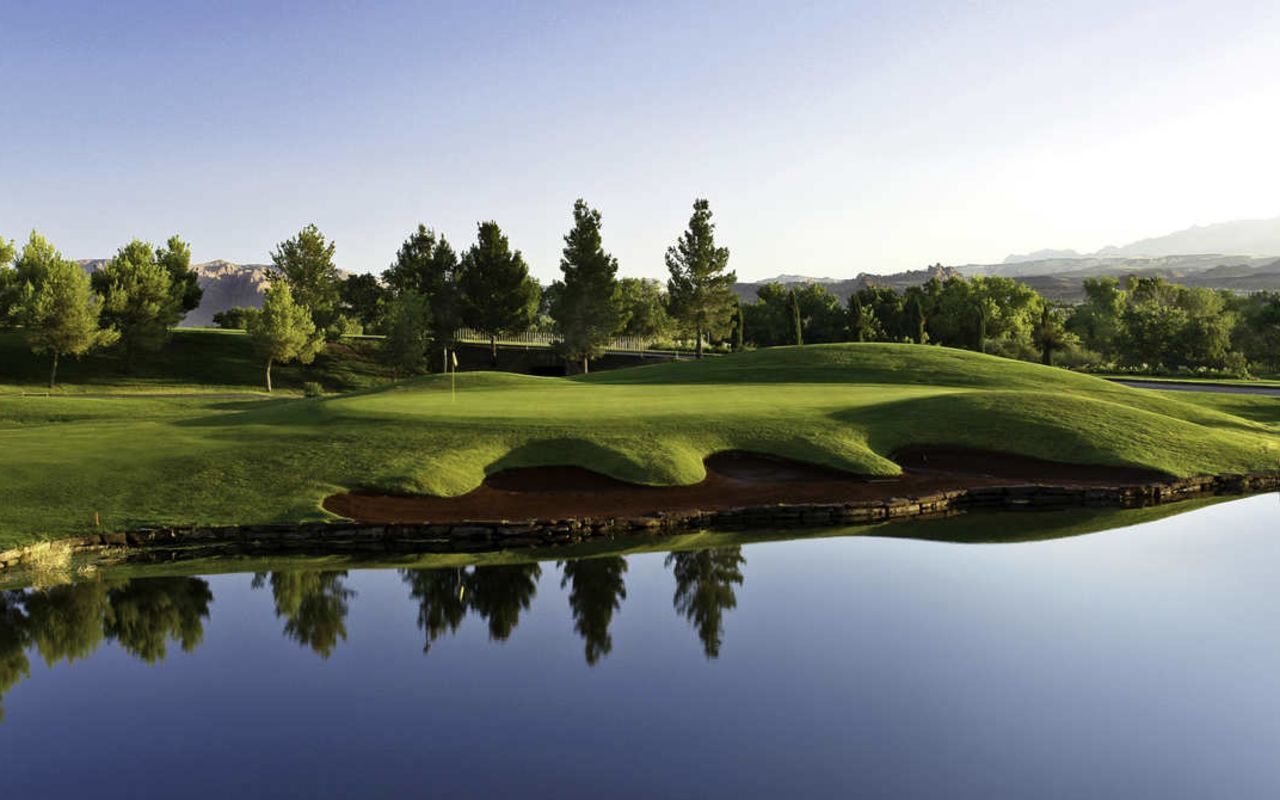 St. George (Greater Zion) | Photo Gallery | 11 - View of lake at Sunbrook Golf Course in St. George