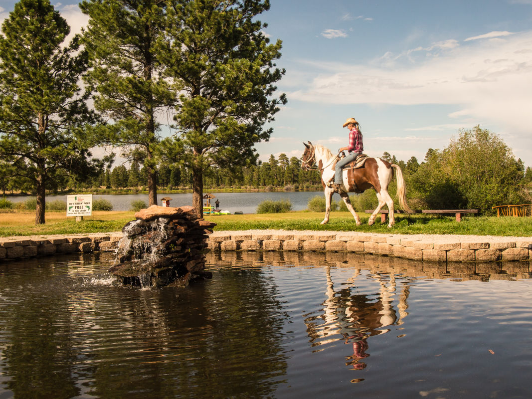 Red Canyon Lodge Adventures | Photo Gallery | 0 - Red Canyon Lodge Adventures - Horseback Riding