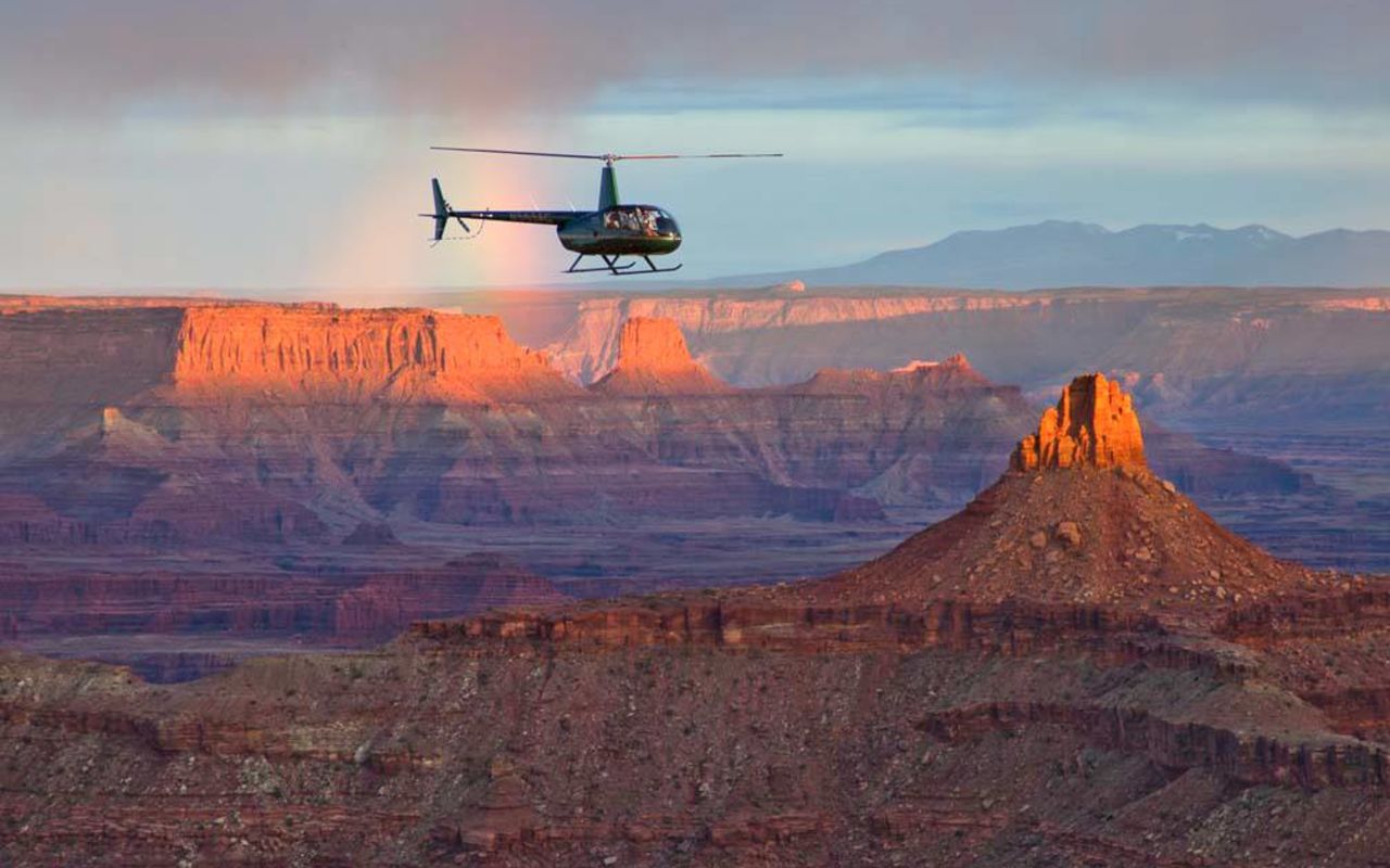 Pinnacle Helicopters | Photo Gallery | 0 - Pinnacle Helicopter Tours Pinnacle Helicopter Tours
