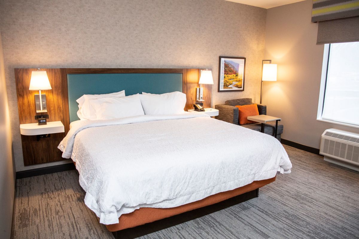 Hampton Inn & Suites Spanish Fork | Photo Gallery | 0 - Welcome to your home away from home!