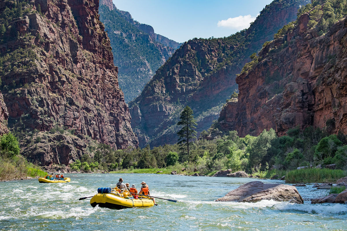 Gates of Lodore - Gates of Lodore Rafting in Dinosaur National Monument Offering up some of the most breathtaking and awe-inspiring scenery on the Green River,
there’s a reason the Gates of Lodore is one of OARS’ most popular adventures.
