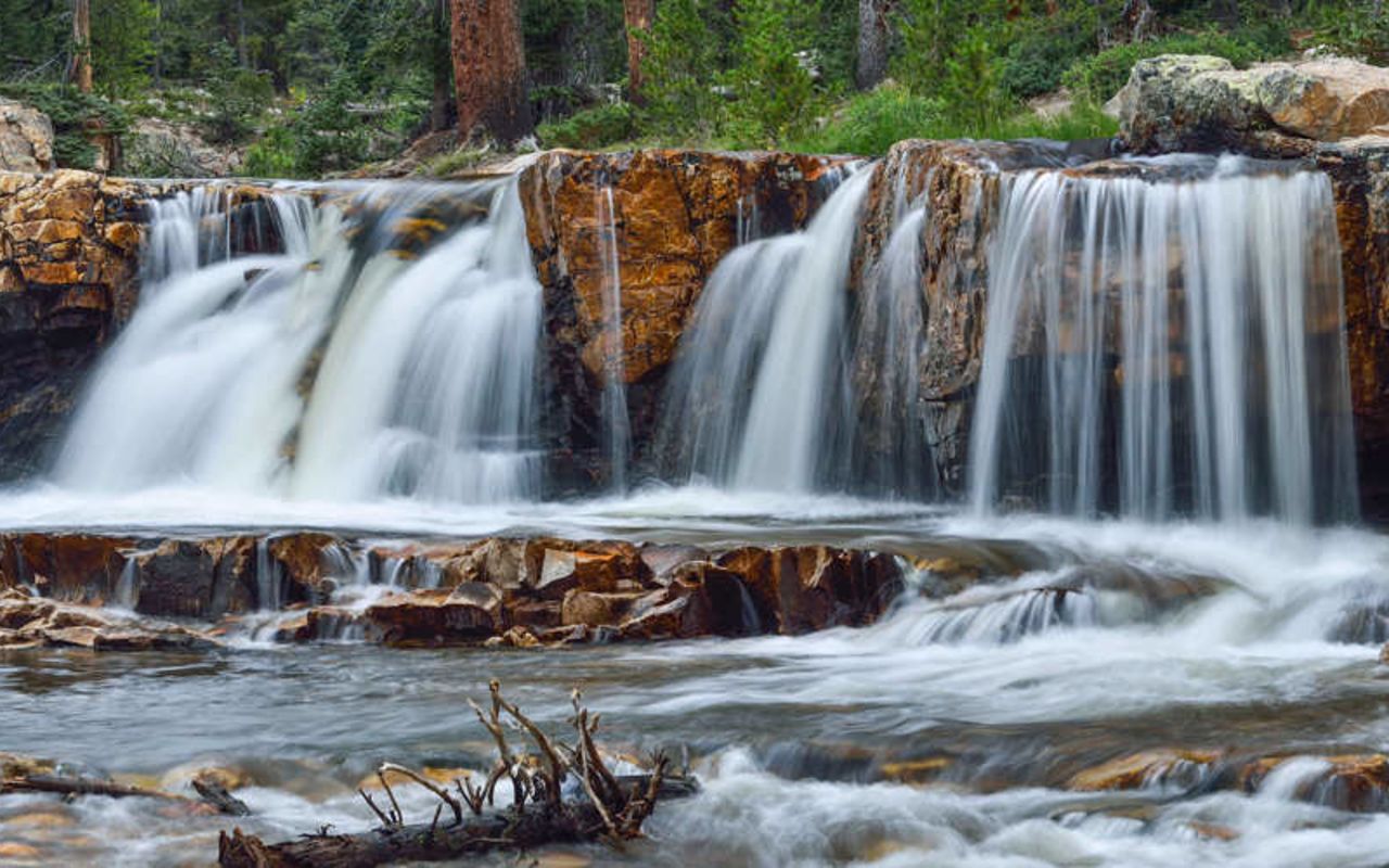 Utah Mountains | Photo Gallery | 0 - Utah Mountains Waterfall