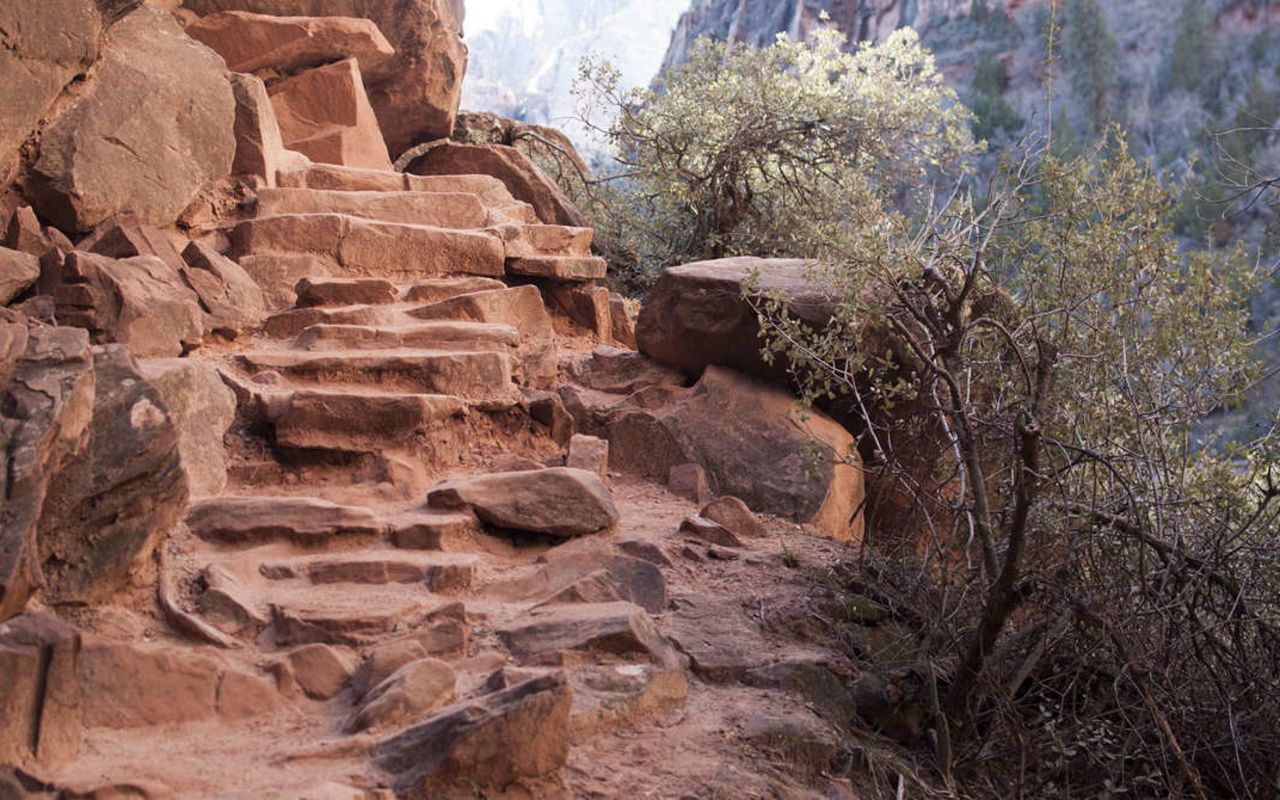 Hiking in Zion | Photo Gallery | 2 - Trail to Emerald Pools in Zion National Park