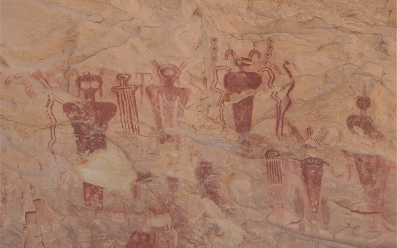 GeoCultura | Photo Gallery | 3 - Pictographs - Learn to decipher the messages on the rocks