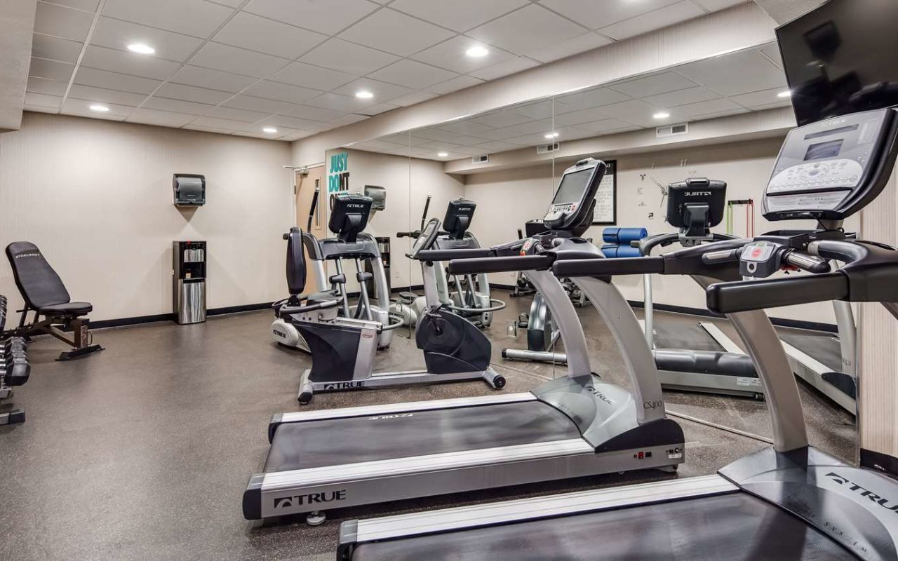 Best Western Plus Abbey Inn & Suites | Photo Gallery | 8 - Never miss a workout with their convenient fitness center.