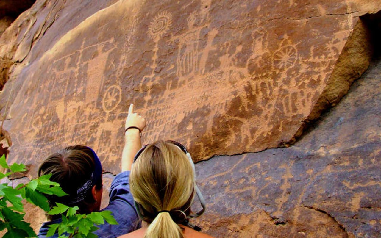 Sheri Griffith Expeditions | Photo Gallery | 12 - Petroglyphs