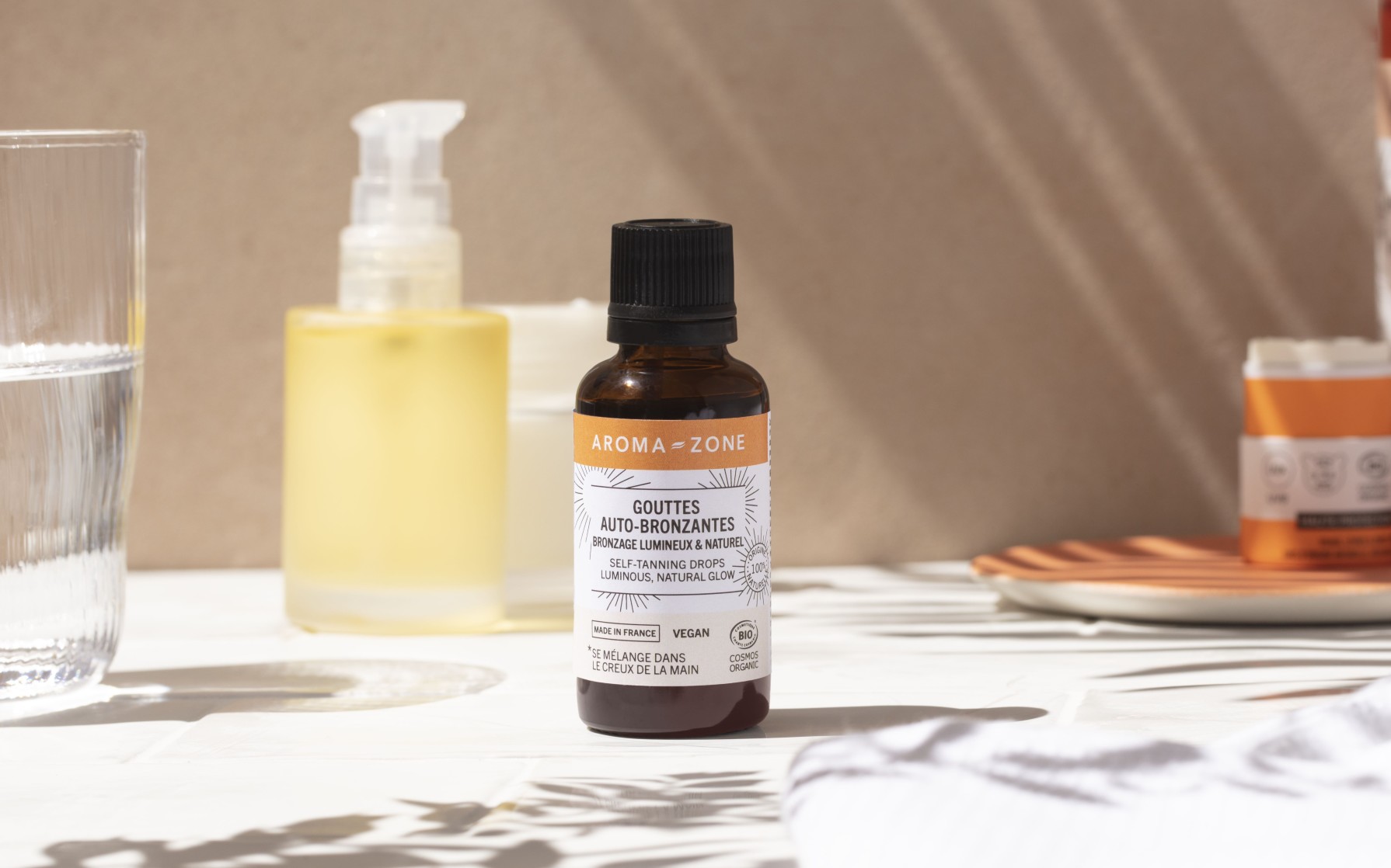 Gouttes Illuminatrices Acide Hyaluronique & Vitamine C Aroma-Zone - 10 Ml - Neuf