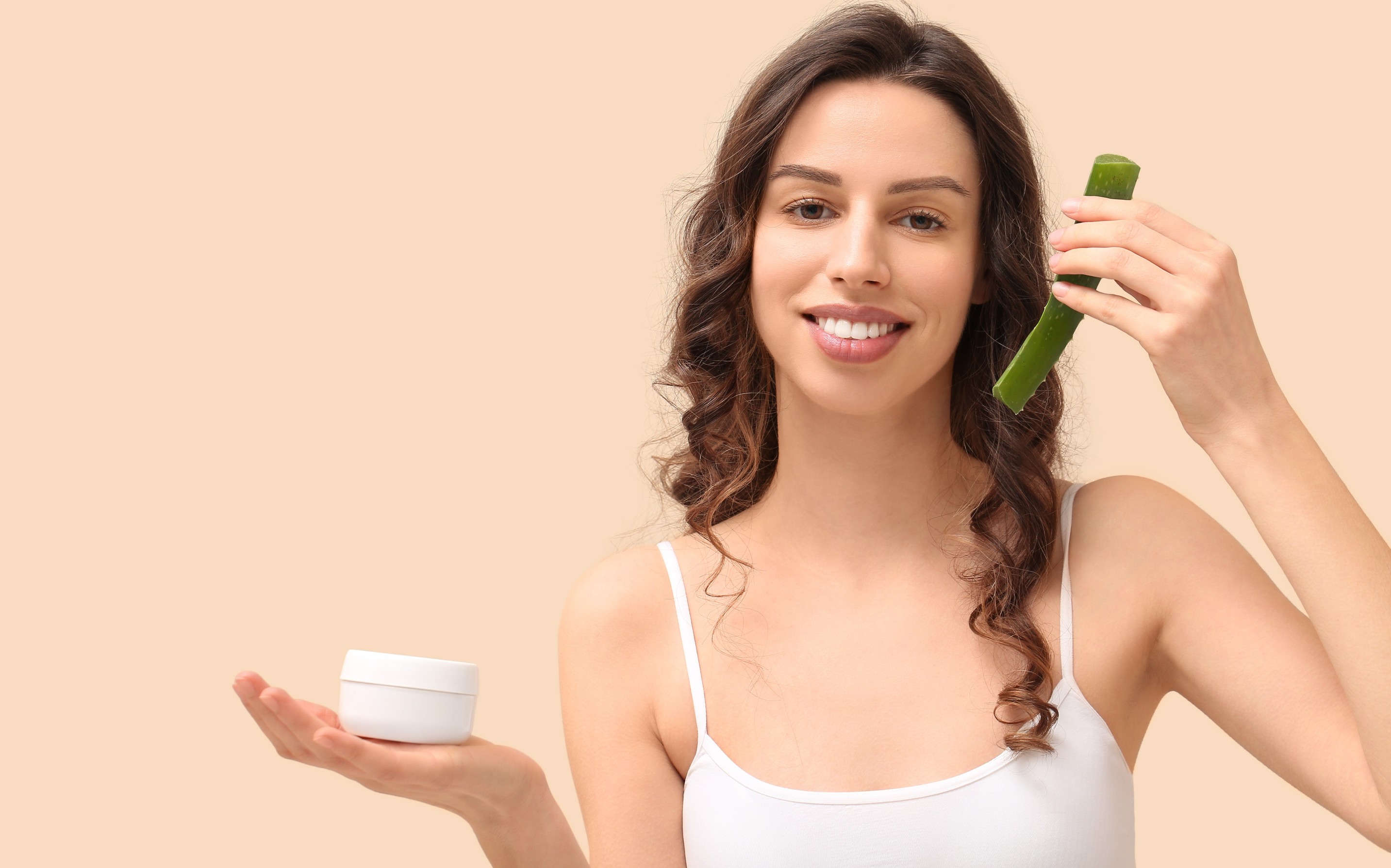 Aloe Vera sul viso: benefici e consigli - Aroma-Zone