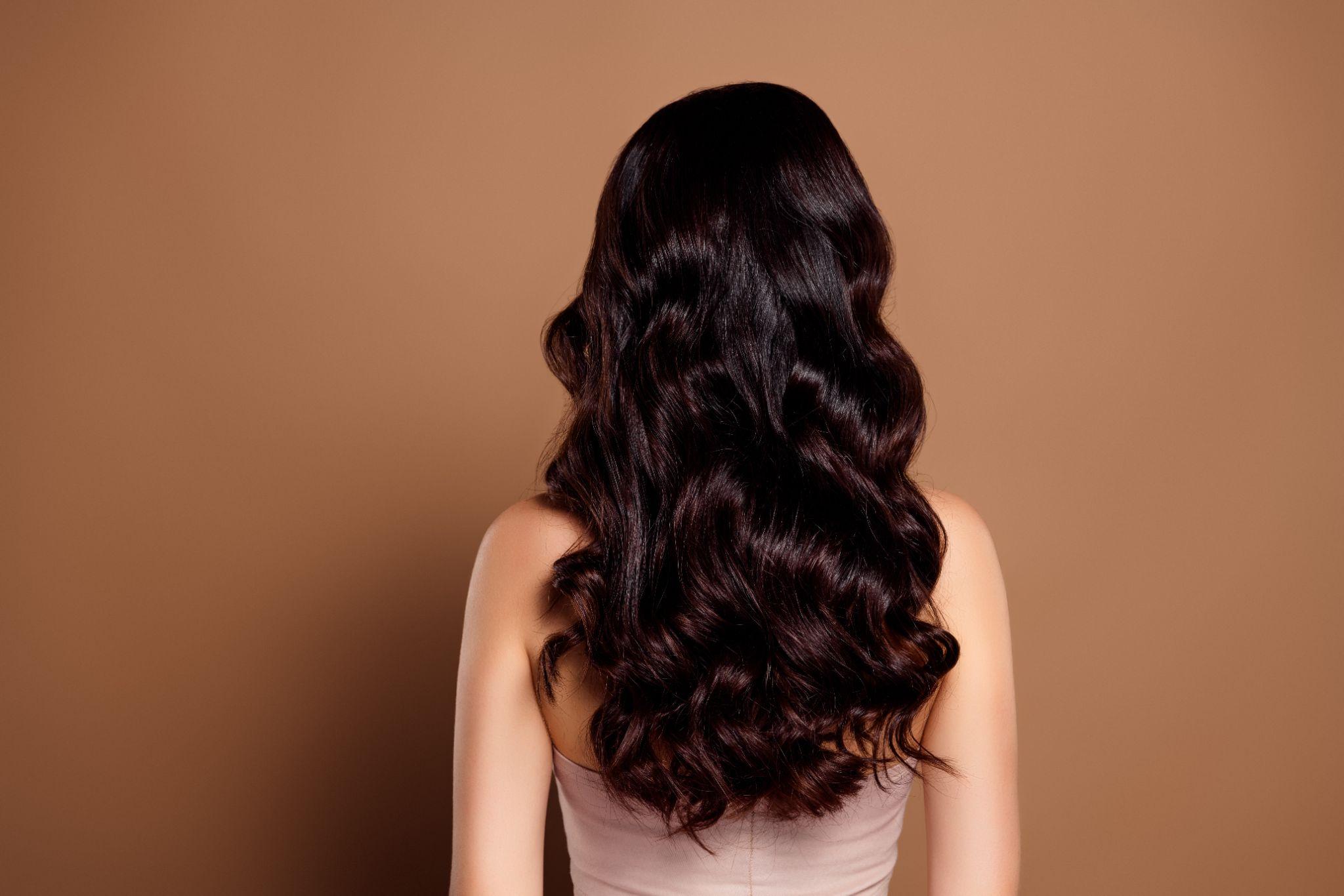 differenza tra cristalli liquidi e olio per capelli Cristalli Liquidi Capelli Come Si Usano main image 1